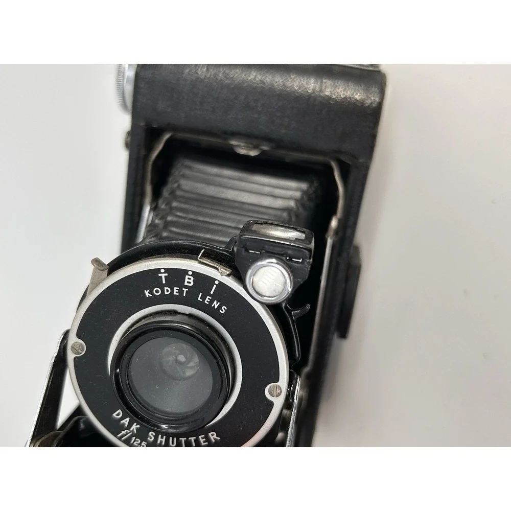 Vintage Kodak Jr Six-16 Series III Folding Camera w Original Box